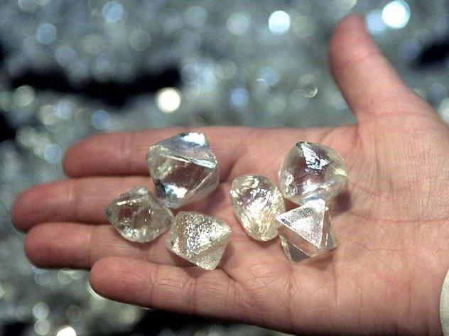 где в россии добывают золото и алмазы