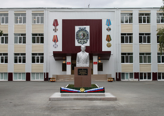 Главное здание ТВИИИКУ