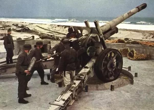 Советское артиллерийское орудие (152 мм)