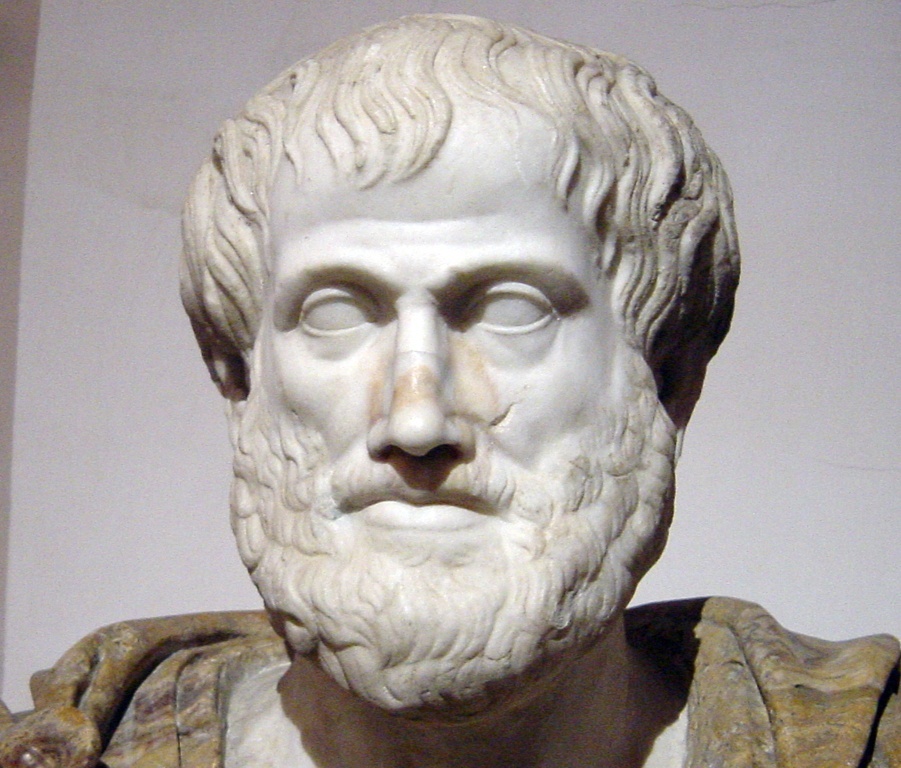 скульптура, изображающая Аристотеля