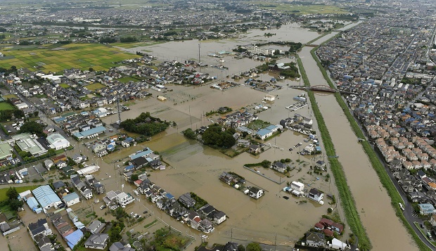 наводнение в Японии фото