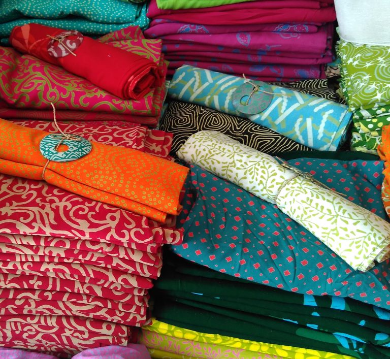 Балийский расписной текстиль