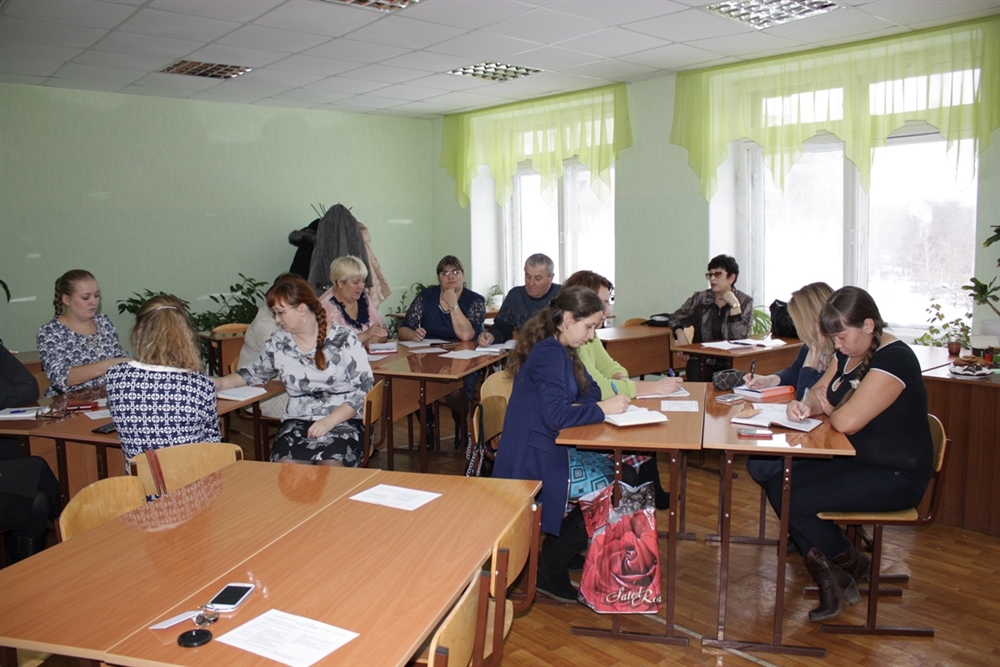 Учебный день в Томском колледже дизайна и сервиса