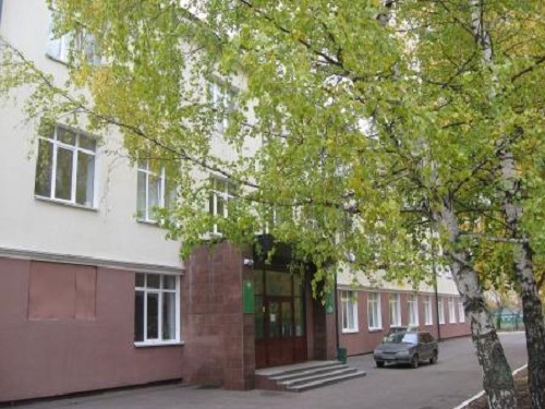 Здание Казанского нефтехимического колледжа