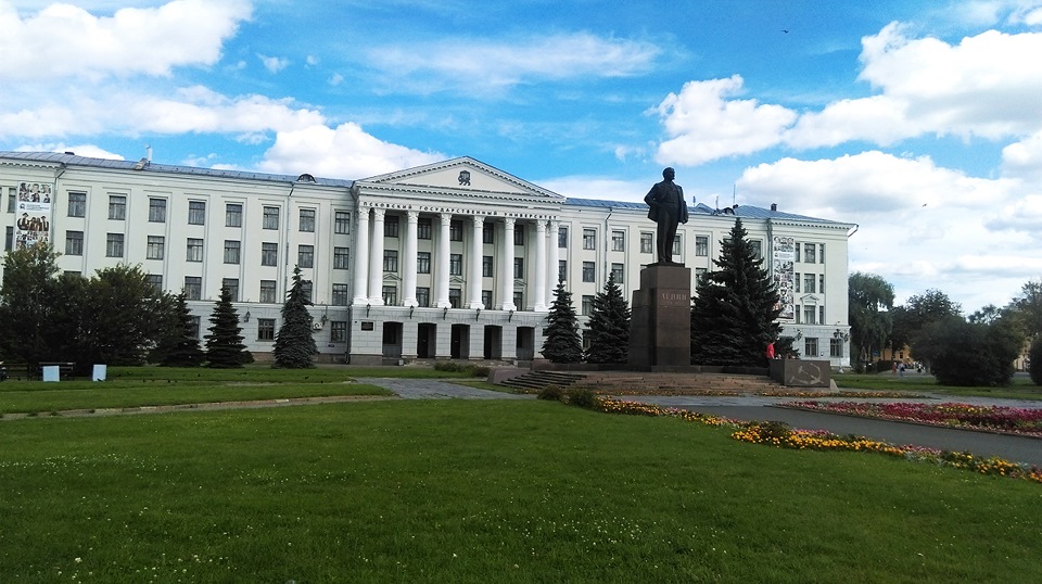 Псковский государственный сайт. Псковский государственный педагогический институт им с.м Кирова. ПГУ Псков. Псков государственный университет. Псковский государственный университет, Псков, площадь Ленина.