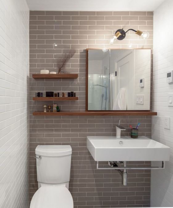 дизайн туалета с раковиной и зеркалом