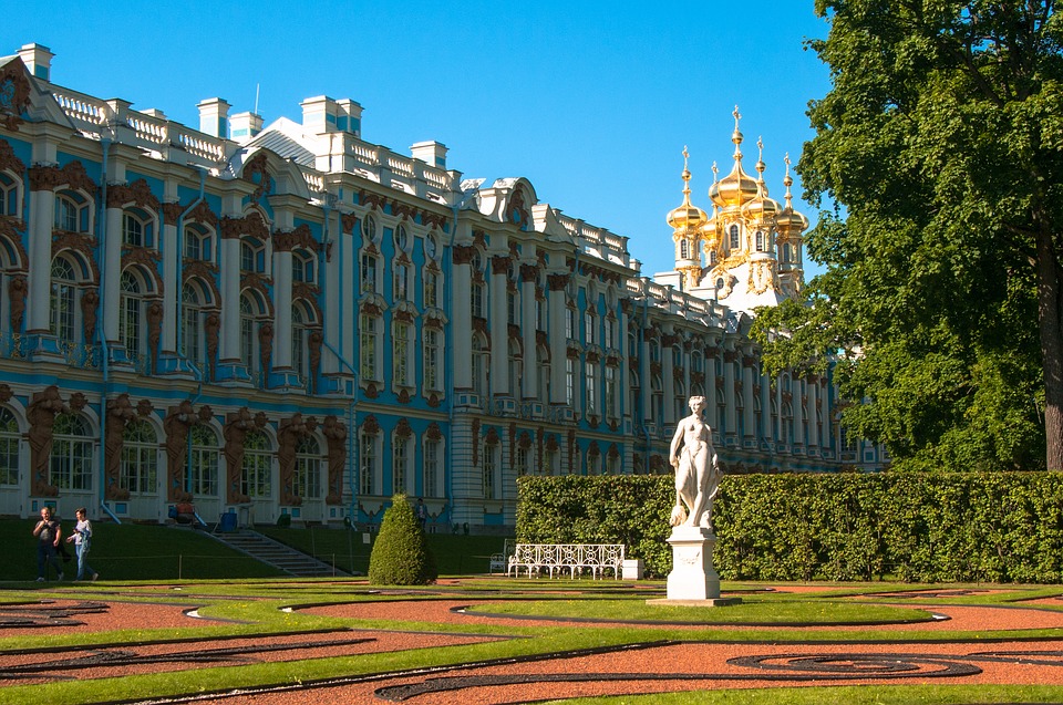 екатерининский дворец двор
