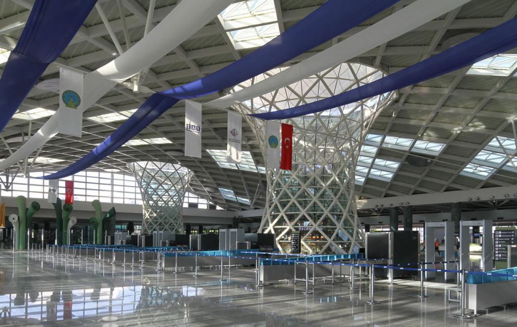 Аэропорт Измир Турция
