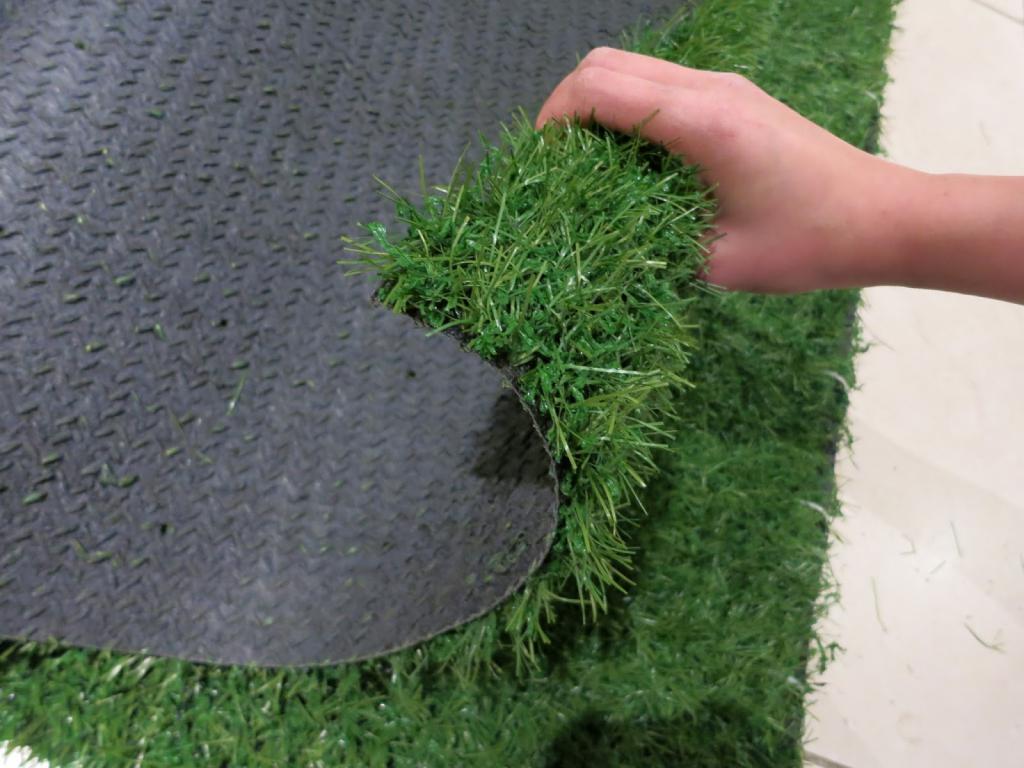 как укладывать искусственный газон на даче