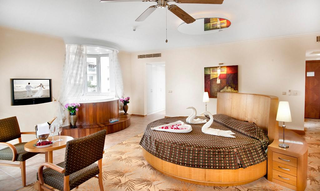 Апартаменты для новобрачных в Belconti Resort 5*
