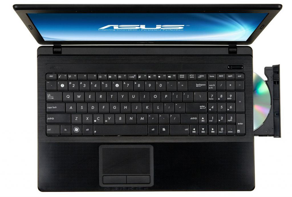 общий вид ноутбука ASUS X54H