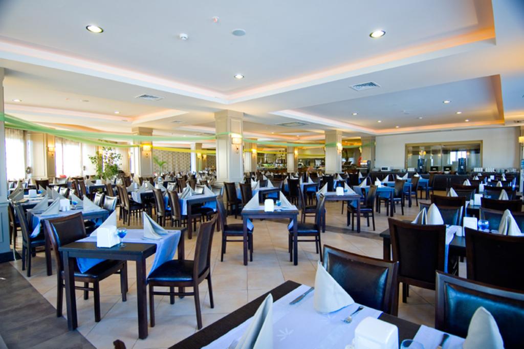 Ресторан отеля Aydinbey Famous Resort 5* в Турции