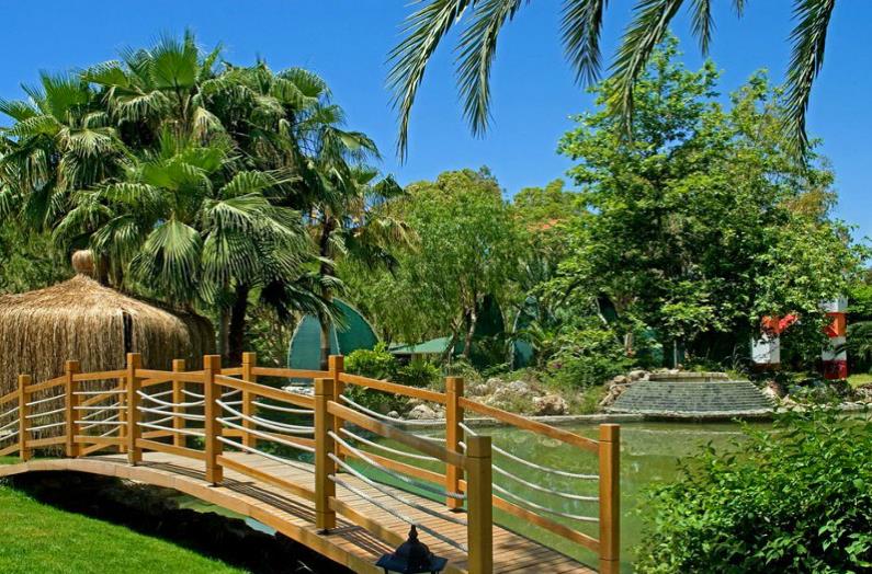 Ботанический сад Aventura Park Hotel