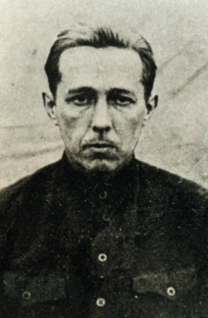 Черно-белая фото Солженицына