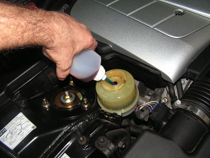 Подготовка автомобиля к замене тормозной жидкости