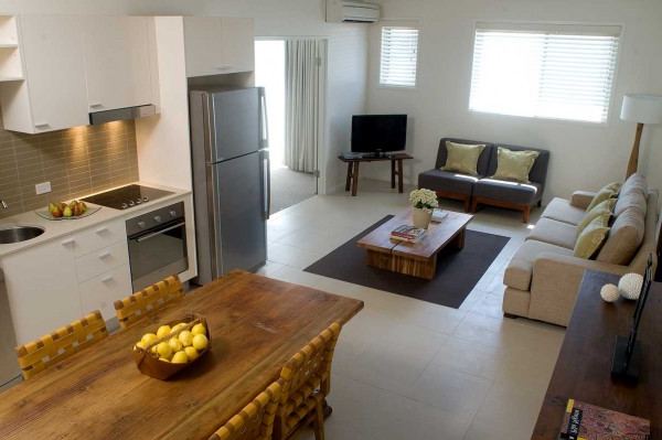 дизайн кухни-гостиной в трехкомнатной квартире