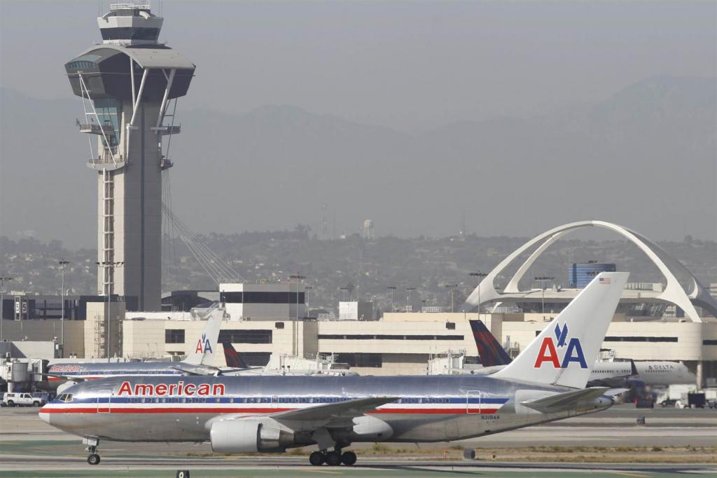 Вид аэропорта Лос-Анжелеса