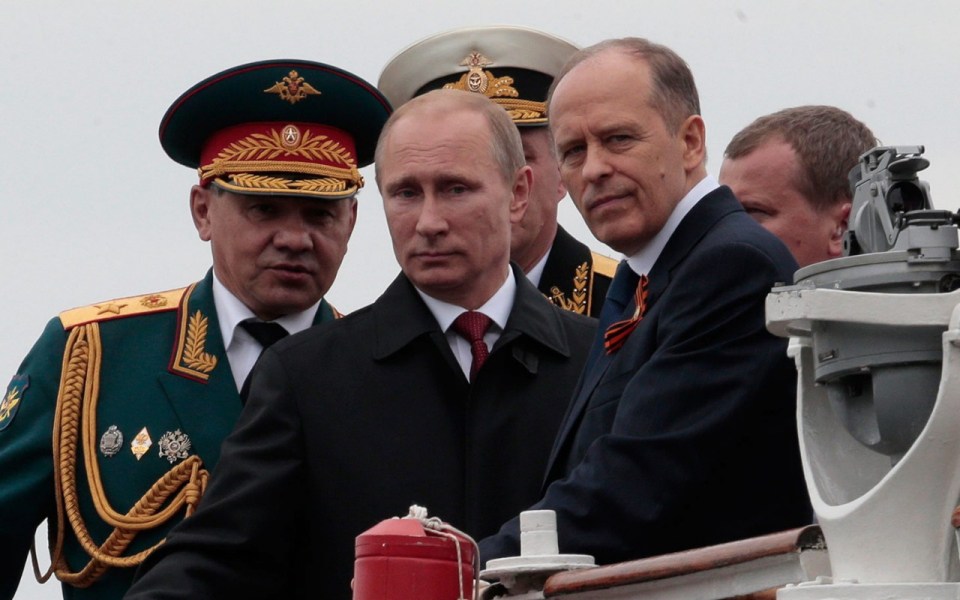 Путин с военными и дипломатами