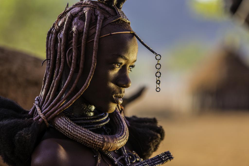 Девушка африканского племени