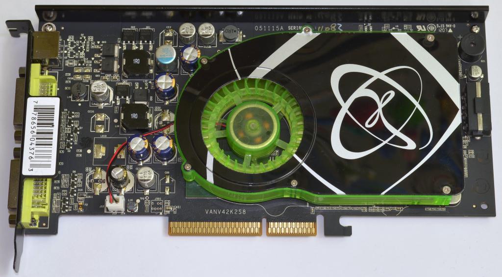 модель XFX GeForce 7950 GT AGP