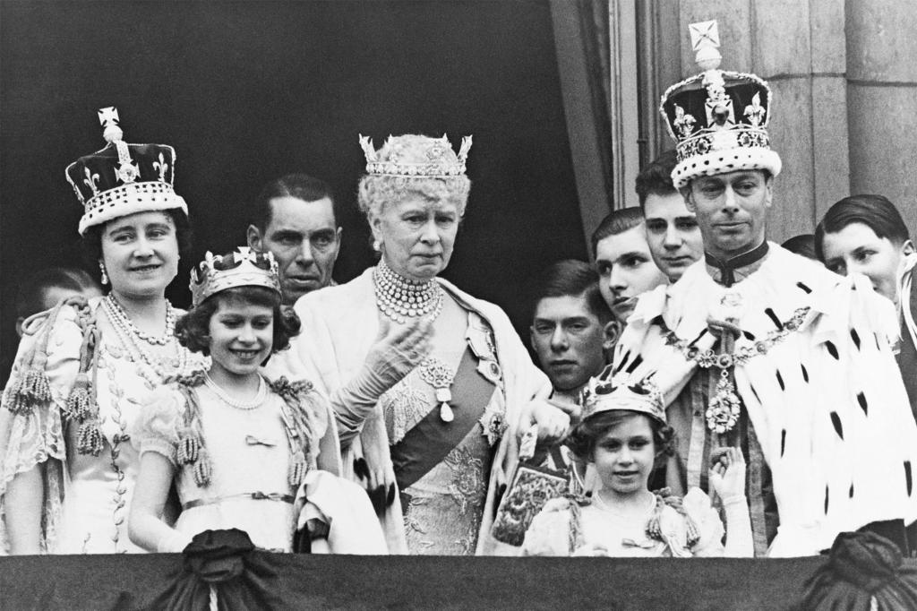 Фото королева англии елизавета 2 биография thumbnail