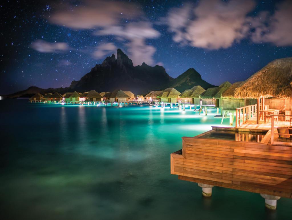 Отель Four seasons resort bora bora