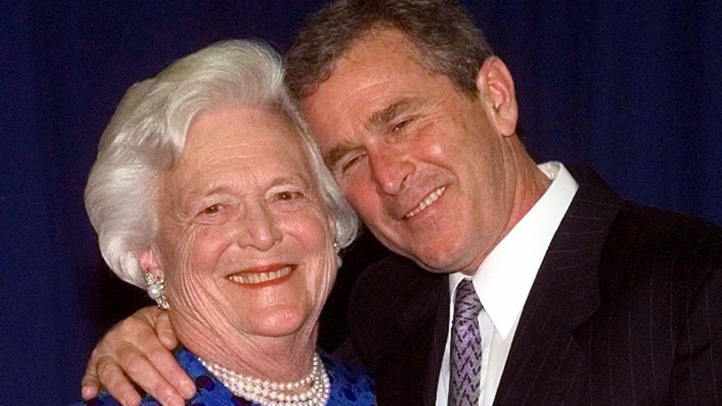 Барбара Буш с сыном.