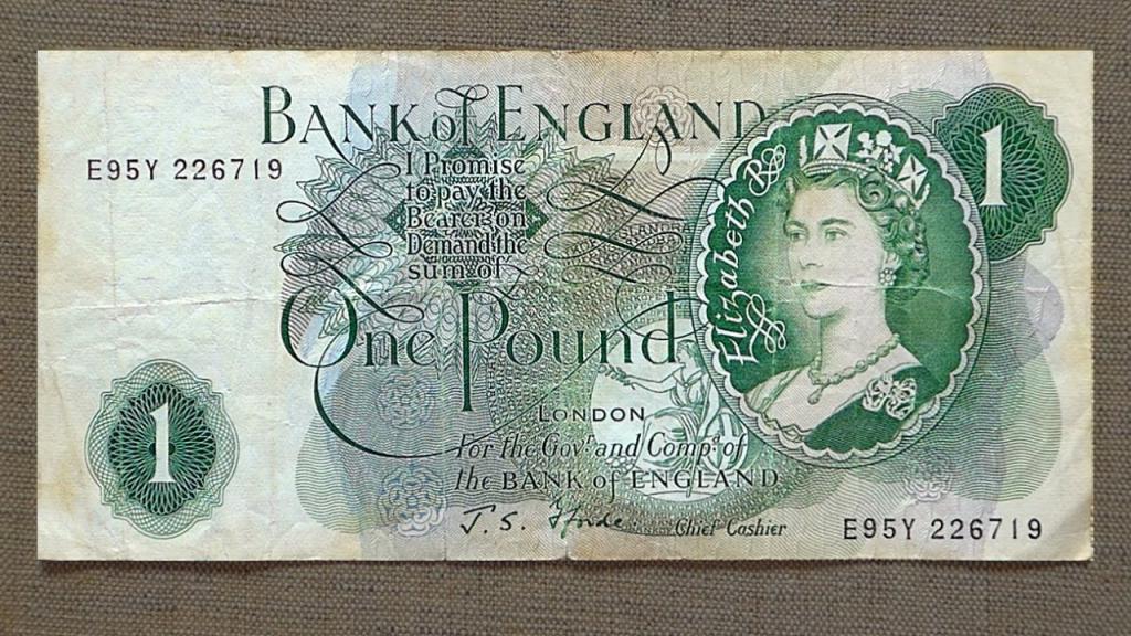 Английский фунт 1966 года