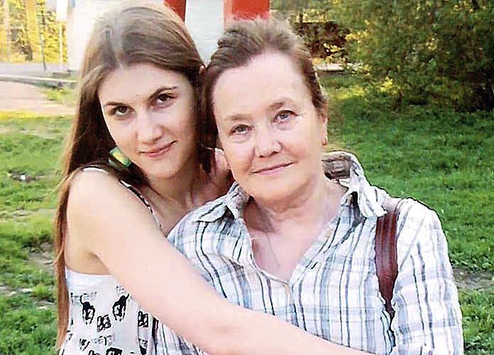 Марьяна Спивак со своей легендарной бабушкой, Жанной Прохоренко