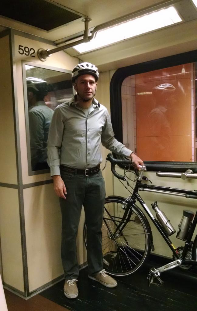 Можно ли в метро с велосипедом: правила перевоза