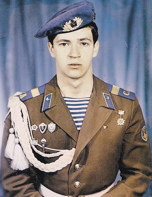 Сергей во время прохождения службы в армии