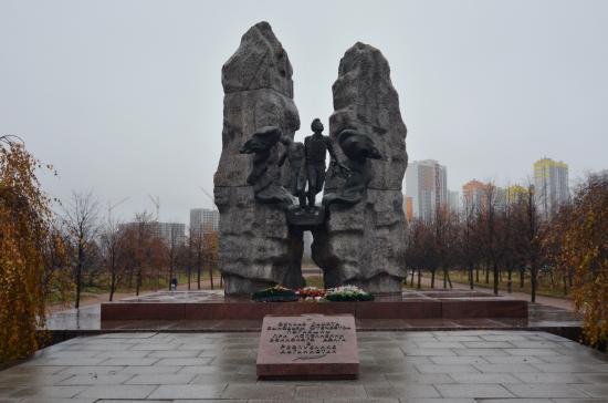 Памятник воинам-интернационалистам в г. Санкт-Петербург