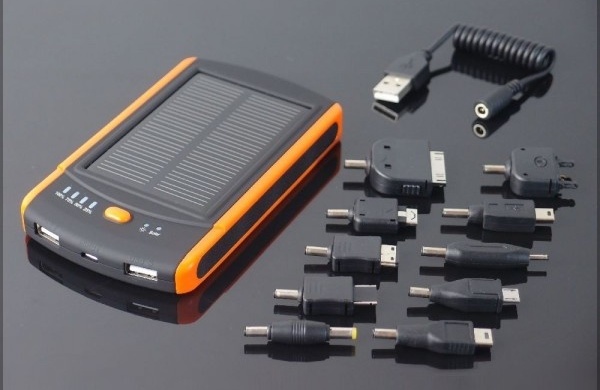 зарядное устройство на солнечных батареях с аккумулятором