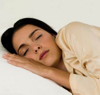как правильно спать на подушке