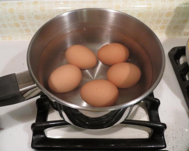 Сколько варить яйца в крутую