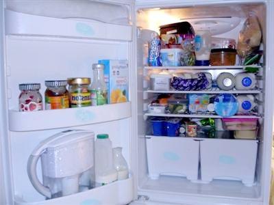 как убрать запах из холодильника