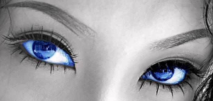 синие глаза
