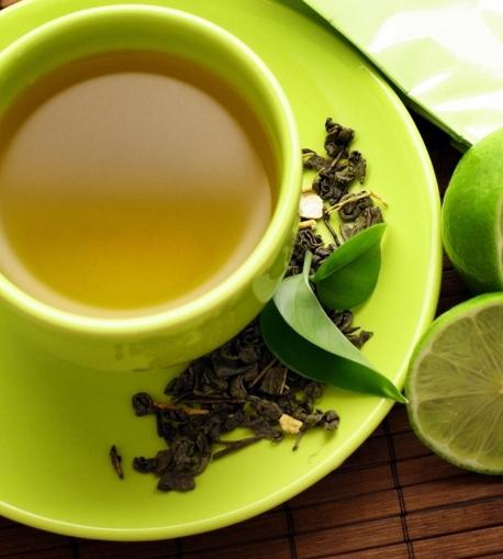 зелёный чай понижает или повышает давление