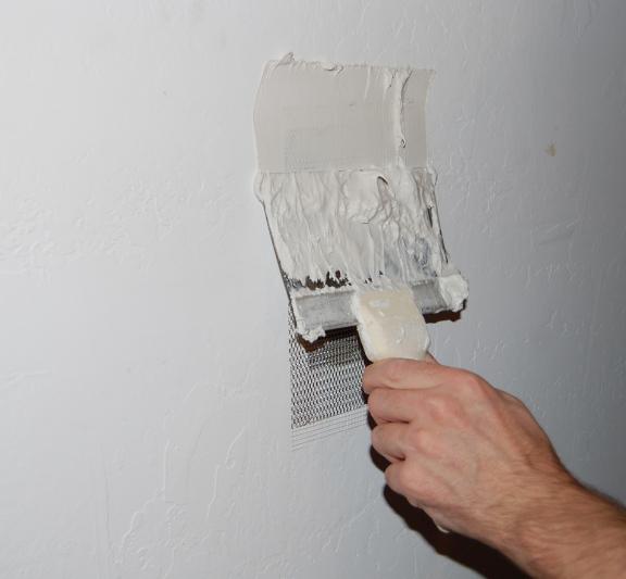 как зашпаклевать стену