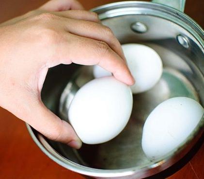 как варить яйцо вкрутую