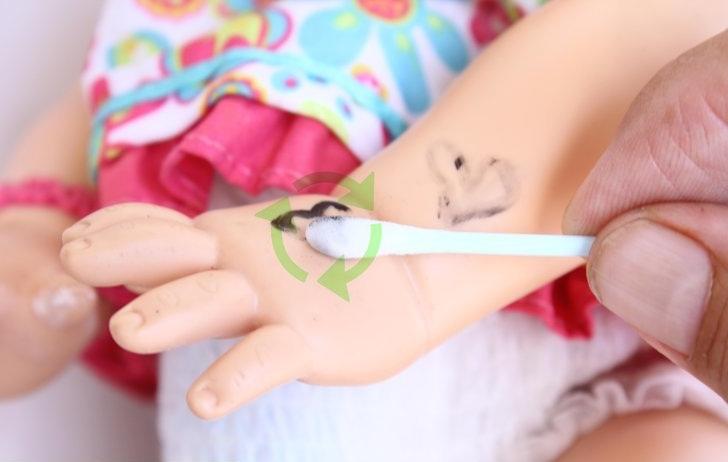 Как отмыть маркер с резиновой куклы