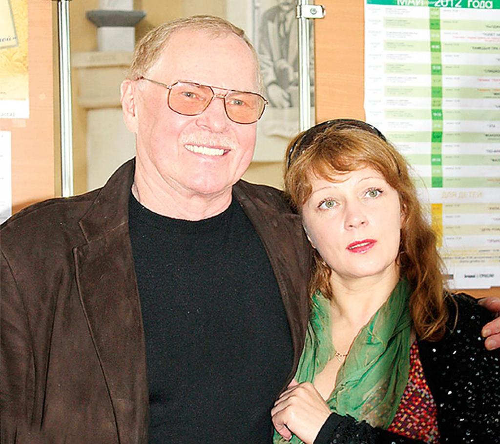 Сколько лет гостюхину. Гостюхин актер с Аллой Пролич.