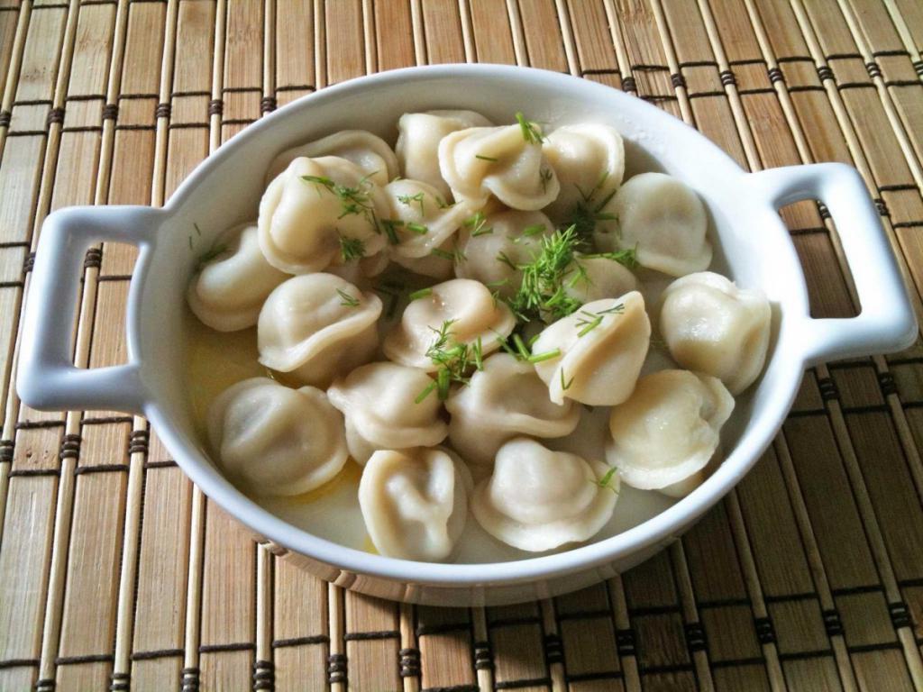 Какой толщины должно быть тесто для пельменей