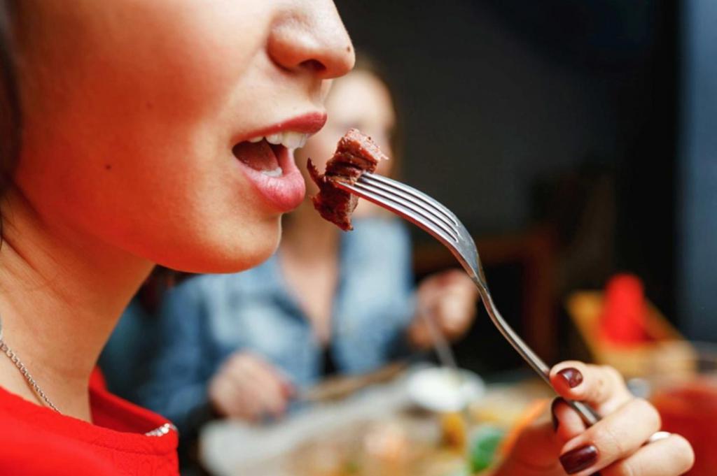 переж вывать пищу. зависимость от еды. пищевые аддикции. отказаться от пищи. переедание пищи.