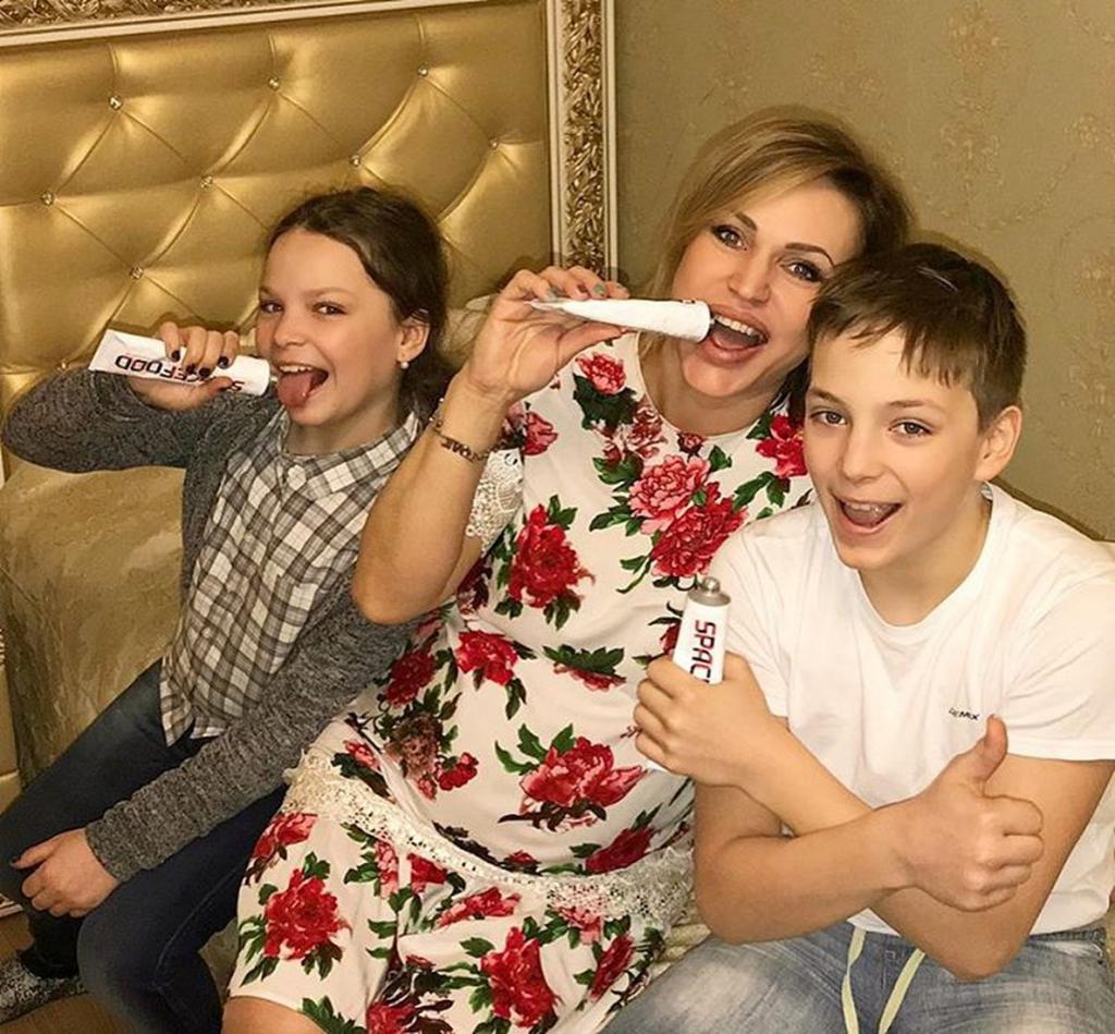 Фото Детей Аллы Довлатовой