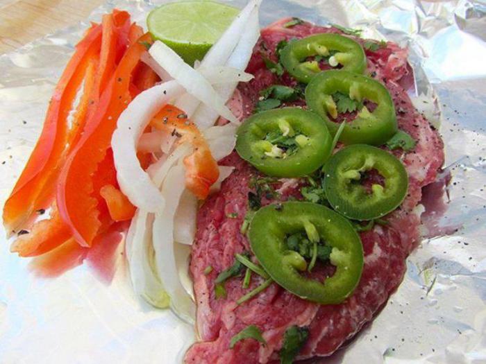Добавьте мясу острых послевкусий