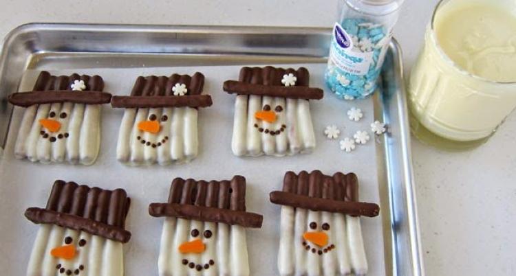 Шоколадный снеговик и шоколадный снеговик