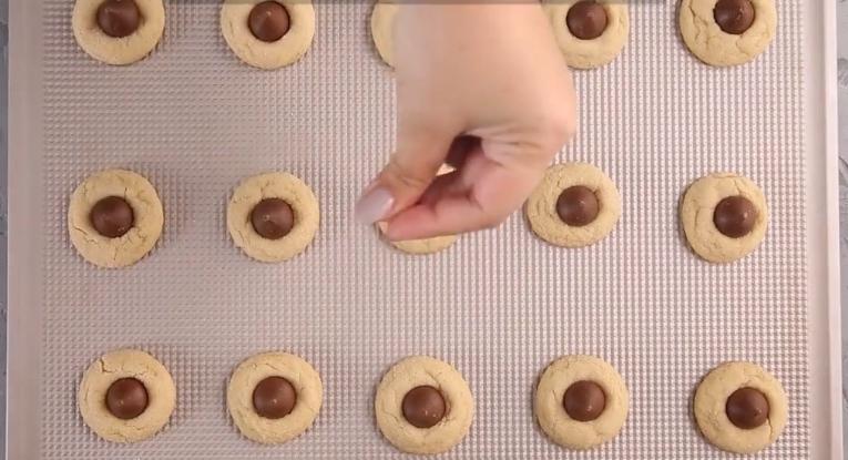 Печенье поцелуй