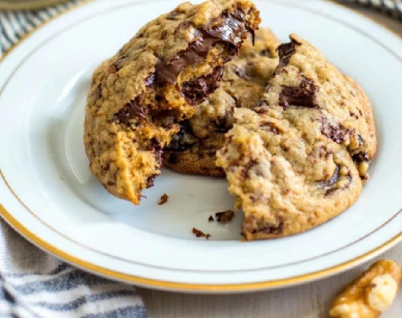 Итальянское мягкое печенье с яблоками и грецкими орехами