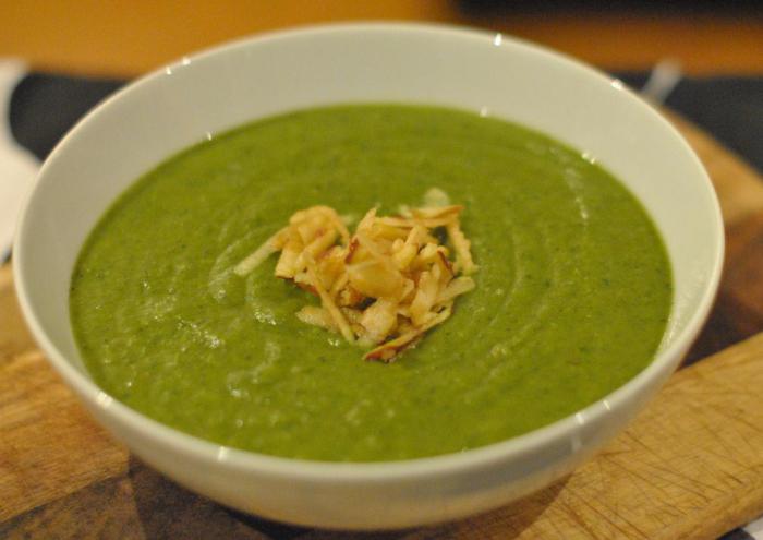 Крем-суп из зеленых листьев